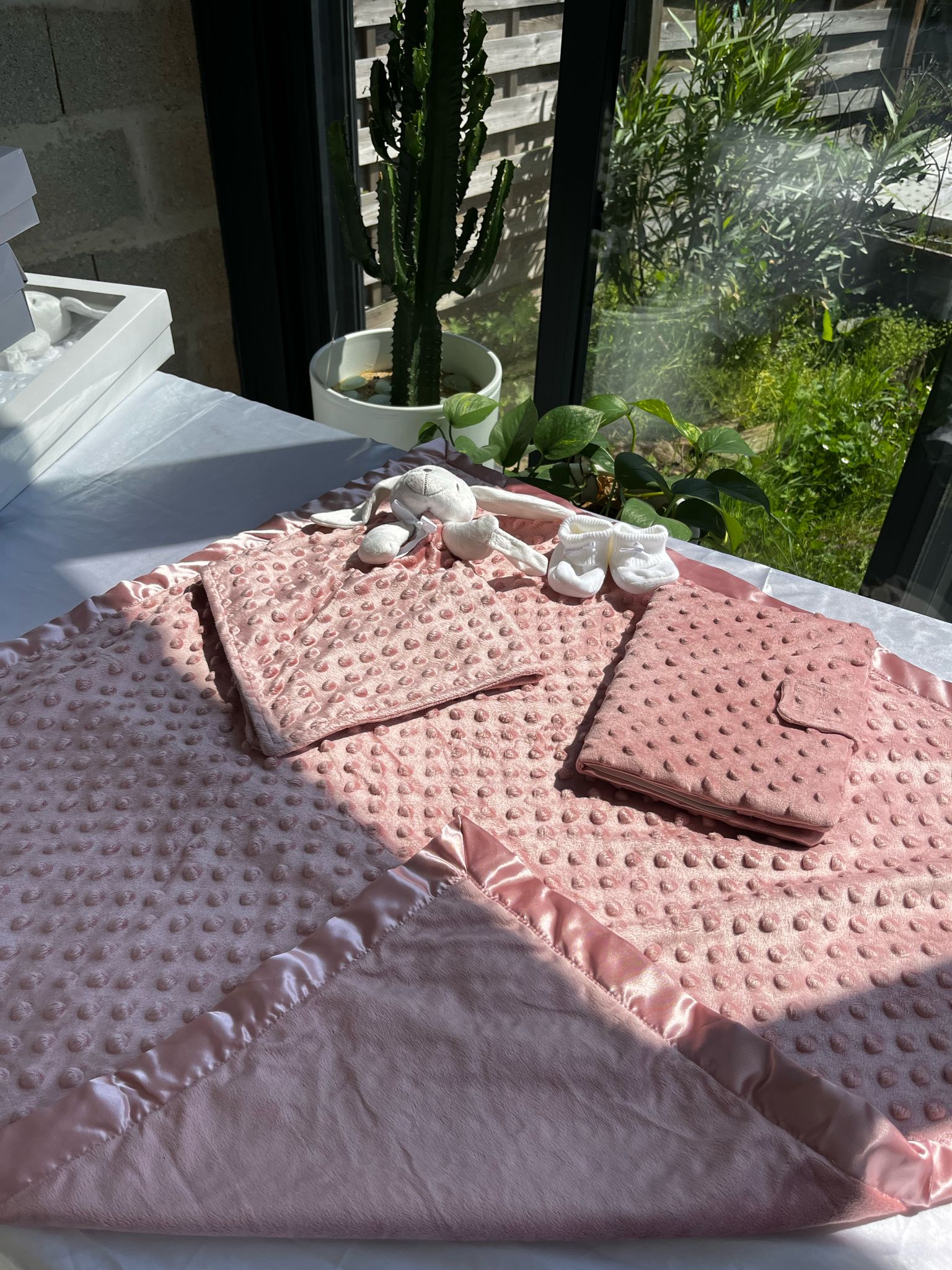 💖 Petit Coffret Bébé – "Petit Câlin"